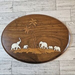 VTG INLAID WOOD PLAQUE PICTURE WALL ART WITH INLAY BONE ELEPHANTS 12" x 9"